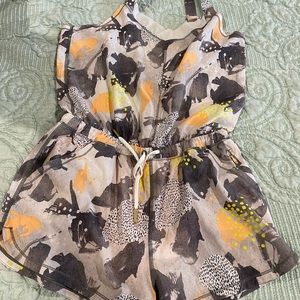 Lululemon romper Size 4